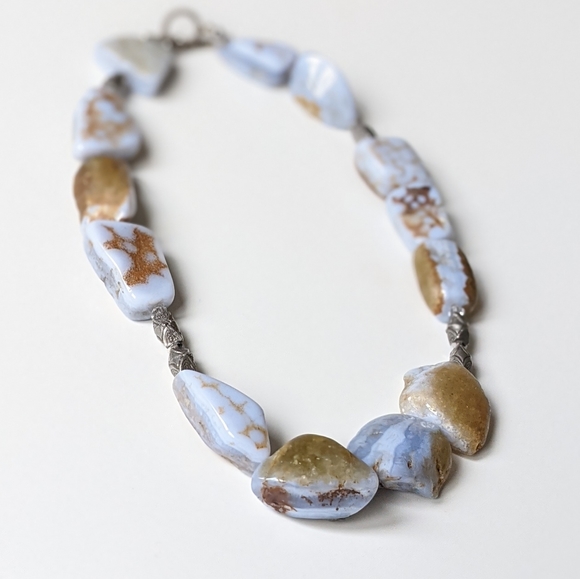 Soothing Agate Necklace - Picture 3 of 4